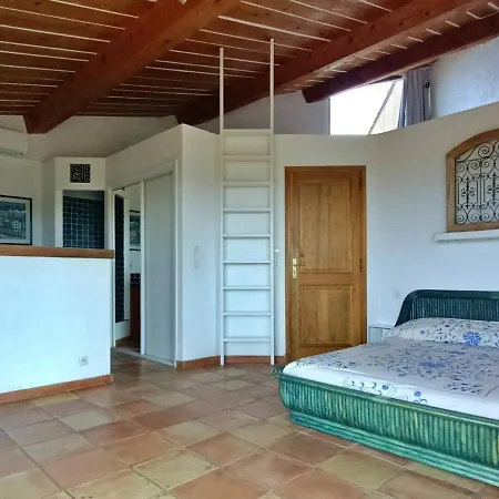 D'exception A Gigaro Avec Piscine Privee Et Climatisation - Fr-1-726-17